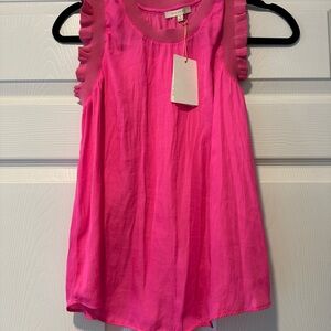 Skies Are Blue Fuchsia Top. NWT